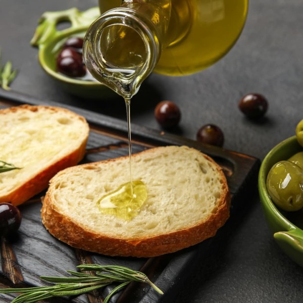 Bread with olive oil drizzled